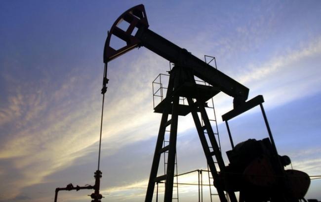 Цена нефти Brent опустилась ниже 55 долл./барр. на новостях о сделке по Ирану
