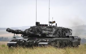 Українські військові закінчили навчання на танках Challenger 2 у Британії