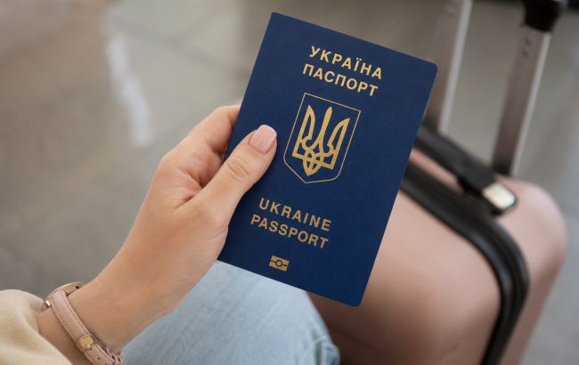 ЄС переглядає тимчасовий захист українців: до чого готуватися чоловікам і жінкам