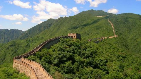 Потужний землетрус струсонув Китай: частина Великої стіни пошкоджено, постраждали люди