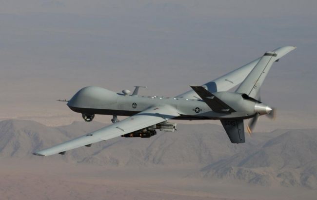 Китай продемонстрував найбільший в світі бойовий дрон