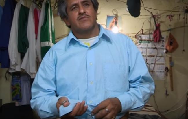 Мексиканец с гигантским мужским достоинством не может устроиться на работу