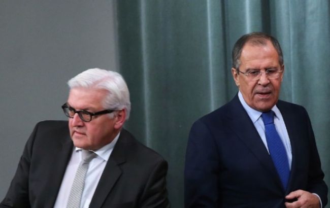 Лавров и Штайнмайер обсудили ситуацию на Донбассе