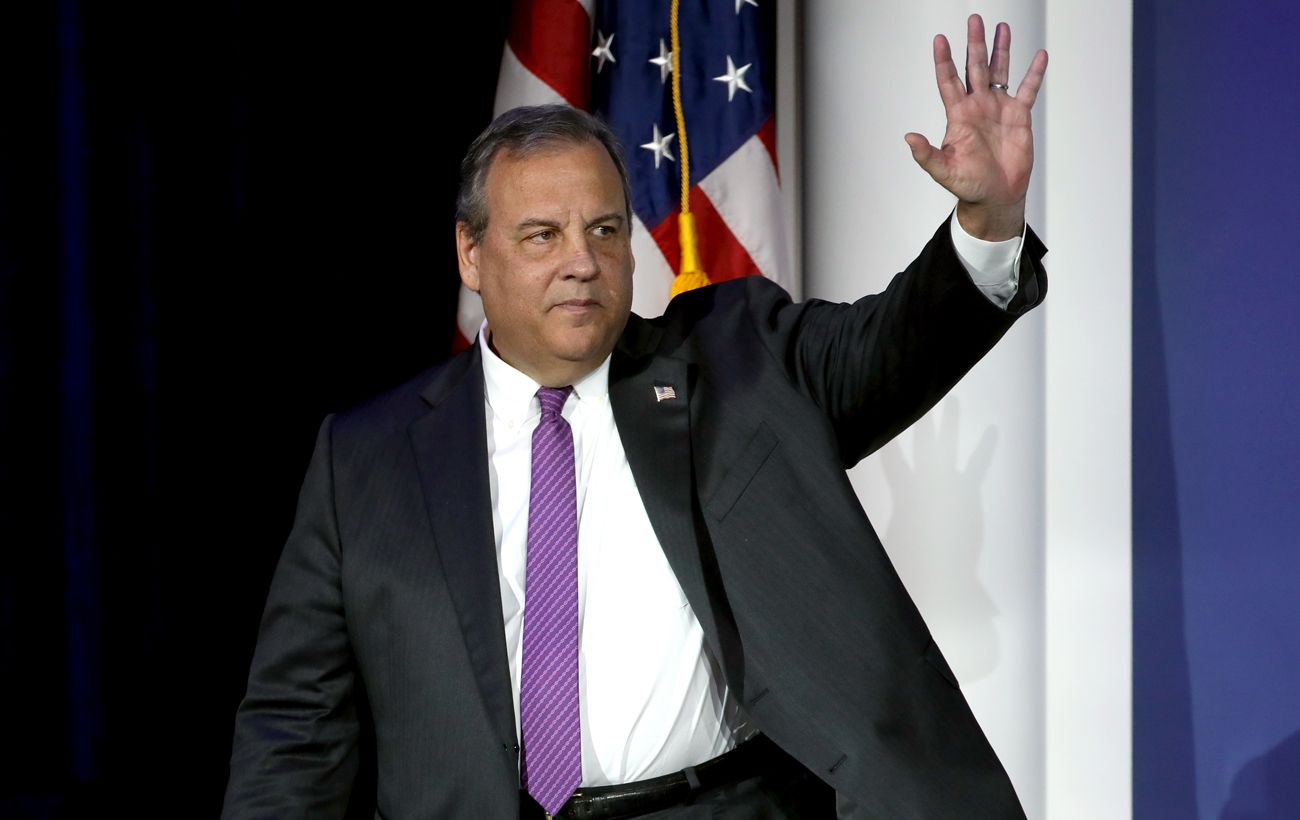 Выборы в США - один из конкурентов Трампа приостановил избирательную  кампанию | РБК Украина