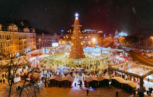 Свята завершуються. Стало відомо, скільки людей відвідало новорічну ялинку в Києві