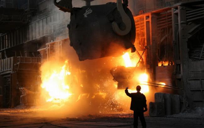 Экспортные цены на передельный чугун за неделю снизились на 15%