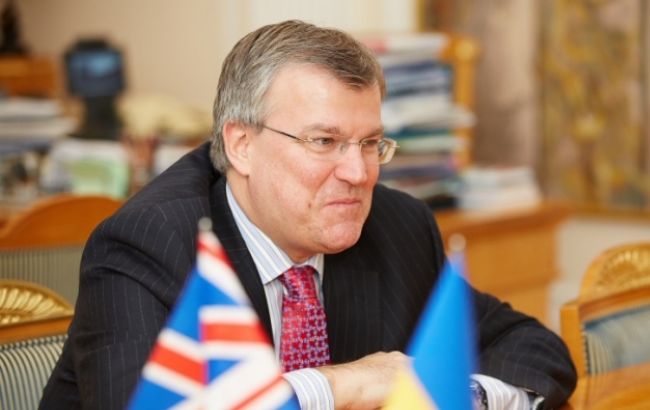 Гуманітарної кризи в Україні не було б без втручання РФ, - посол Великобританії