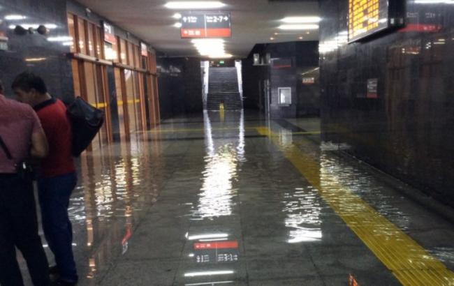 Наводнение в Сочи: с городом восстановлено ж/д сообщение