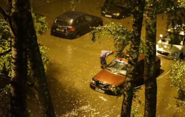 У результаті зливи в Воронежі загинула жінка