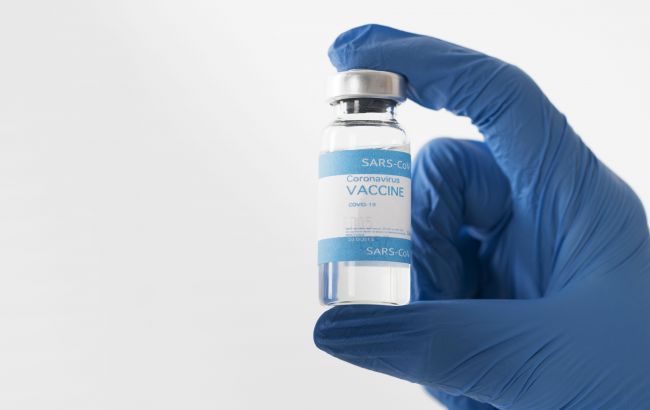 Вакцинація від коронавірусу у Франції буде безкоштовною