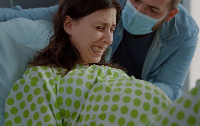 "Полное опустошение": женщина пережила клиническую смерть после родов и описала ощущения