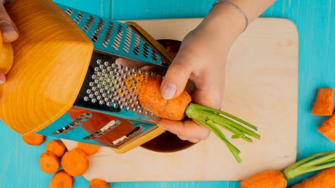 Ці способи допоможуть швидко заточити тертку в домашніх умовах