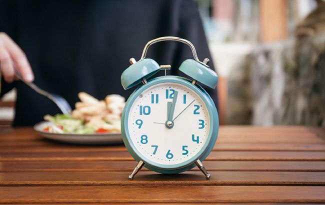 Большая иллюзия или спасение? Что на самом деле делает с нами интервальное голодание