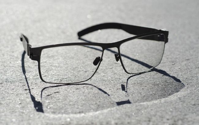 7 лайфхаков, чтобы очки не запотевали зимой