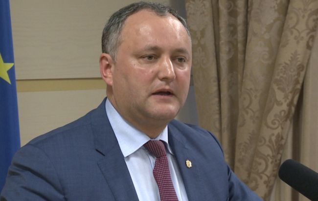 Додон позбавив громадянства Молдови екс-президента Румунії