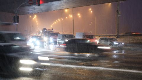 Снегопад в Киеве: на дорогах столицы десятки ДТП