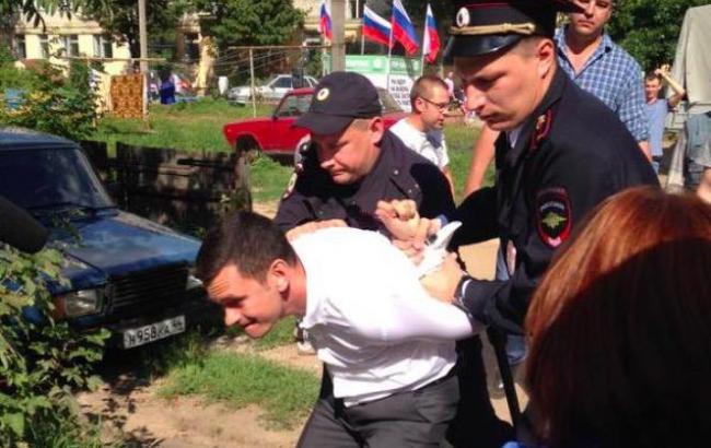 В Костроме полиция задержала российского оппозиционера Яшина