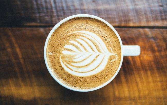Ученые выяснили, почему полезно выпивать шесть чашек кофе в день