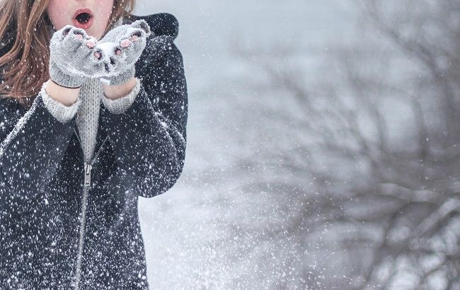 Сніг у Карпатах захопив мережу: мальовниче фото