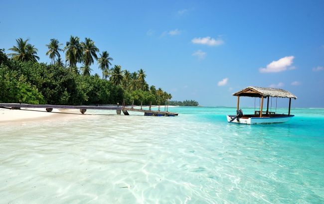 "Ніколи відпочинок не був настільки доступним". Скільки коштують бюджетні тури на Мальдіви і Занзібар восени