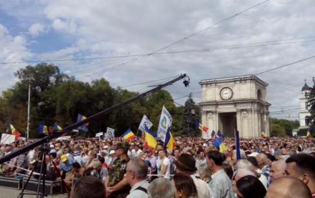 В Кишиневе началось антиправительственное шествие