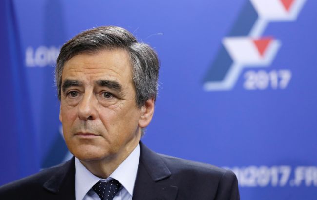 Фійон залишається кандидатом у президенти Франції