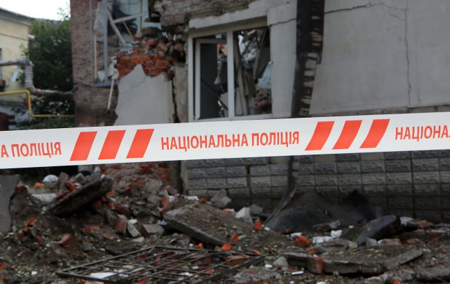 Россияне из артиллерии обстреляли село под Бериславом: повреждено с десяток домов