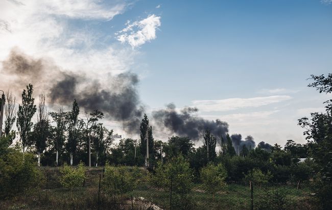 Обстрілюючи Дніпропетровську область, окупанти зруйнували будинки та кузню