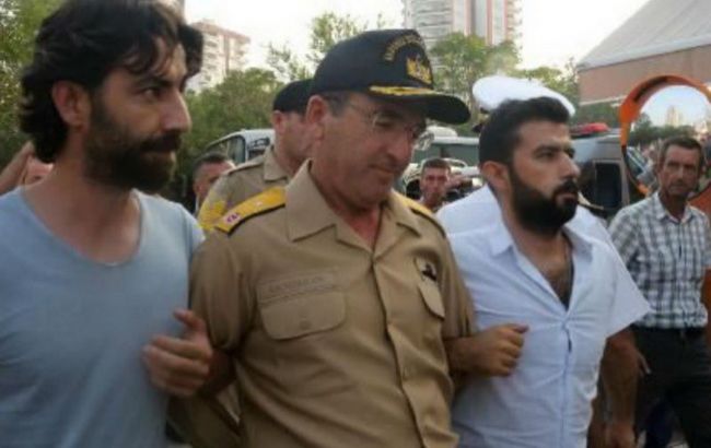 У Туреччині майже 100 генералам пред'явили звинувачення у спробі перевороту