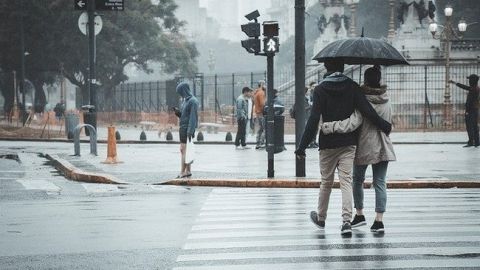 Дожди и сильный ветер: погода в Украине снова резко изменится