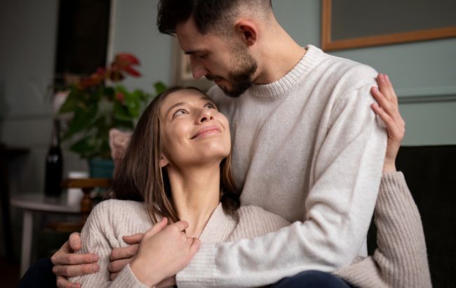 Не сумнівайтесь: 5 ознак того, що ви у стосунках з людиною, яка вас любить