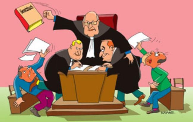 Через майбутні антикорупційних перевірок в Україні звільнилися понад 400 суддів