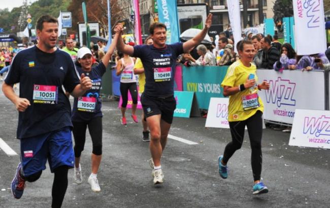 В Киеве 6-7 октября ограничат движение транспорта на 48 улицах и площадях