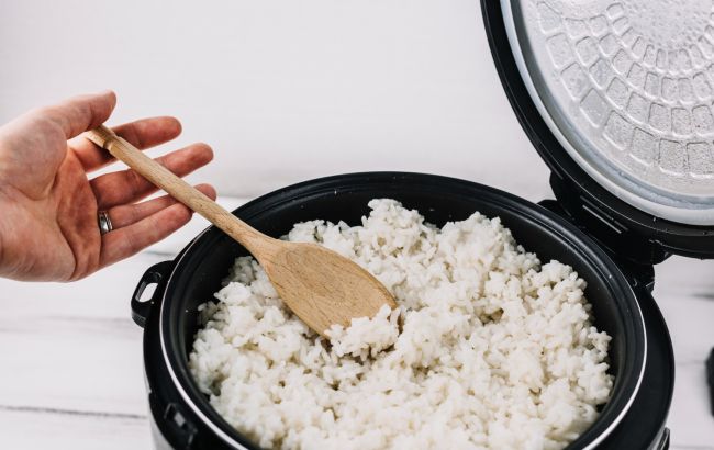 Почему нельзя выливать воду после варки риса: вот как ее можно использовать