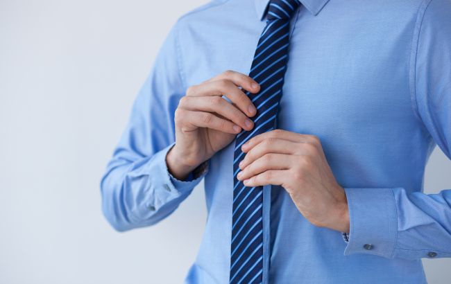 Як краватка може нашкодити здоров'ю чоловіка: перетискає судини та збирає бактерії