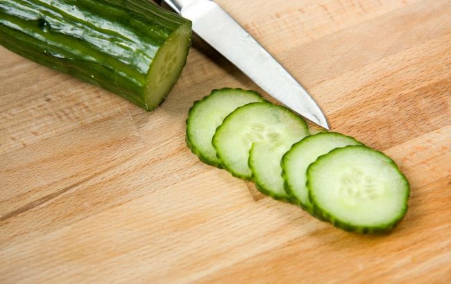 Ось що трапиться з вашим організмом, якщо постійно їсти огірки з шкіркою