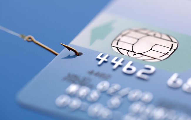 НБУ назвал средний размер краж с платежных карточек