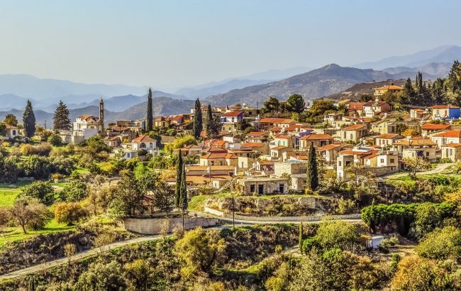 Кипр меняет правила въезда для туристов из-за COVID