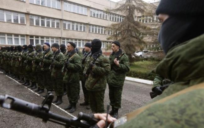 Россия продолжает переброску войск и техники в Украину, - СНБО