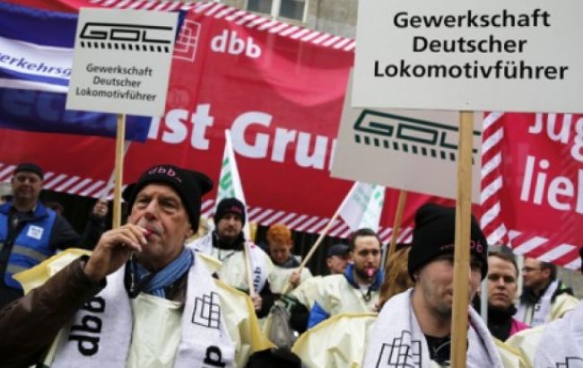 Машинисты поездов в Германии прекратили забастовку