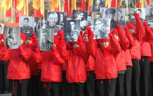 Москва промаршировала в прошлое