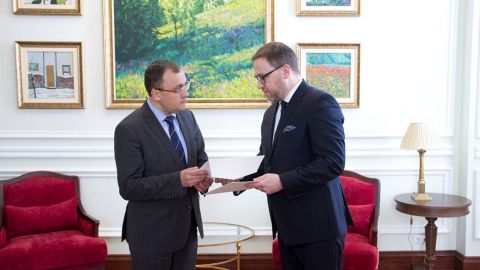 В МИД Украины приняли верительные грамоты нового посла Польши