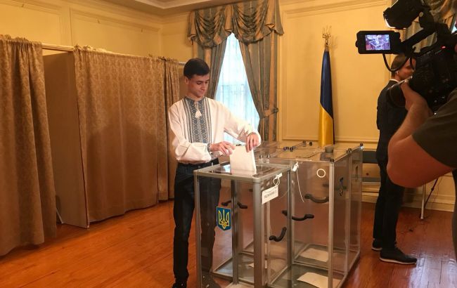 Голосование на выборах президента Украины стартовало в США