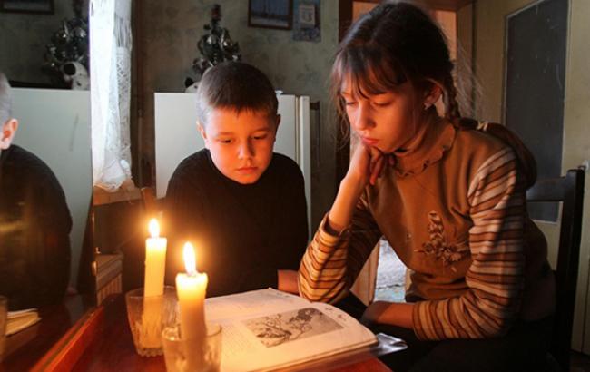 Из-за взрыва на подстанции в Донецкой области обесточено Снежное, - штаб АТО