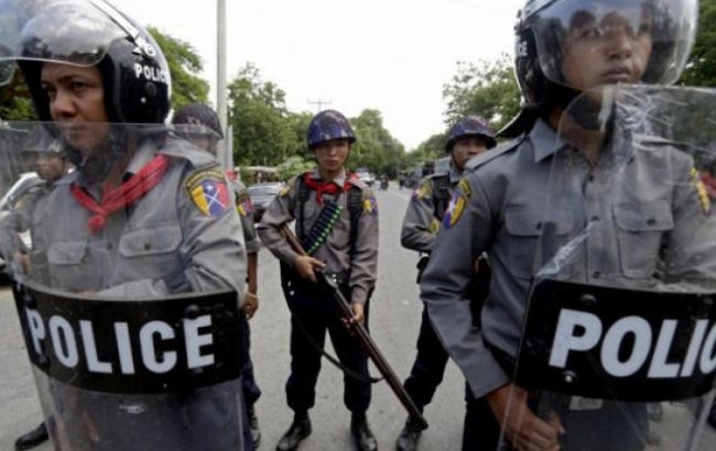 В Мьянме боевики захватили в заложники около 40 туристов из Таиланда