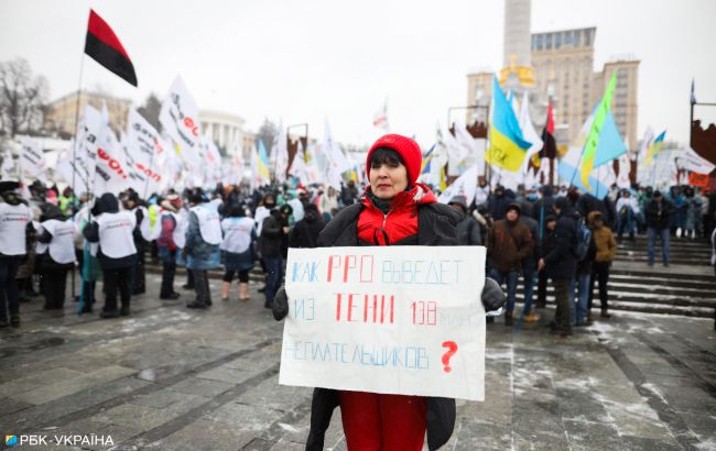 В Киеве задерживается движение троллейбусов из-за протеста ФОПов
