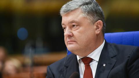 Порошенко рассказал, сколько за два года отремонтировали дорог в Украине