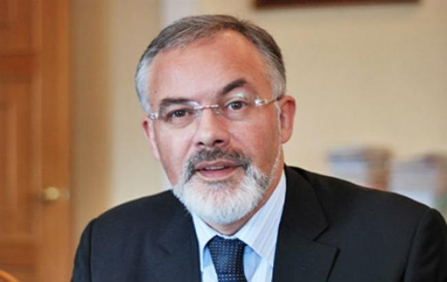 Табачник выехал из Украины, - СБУ