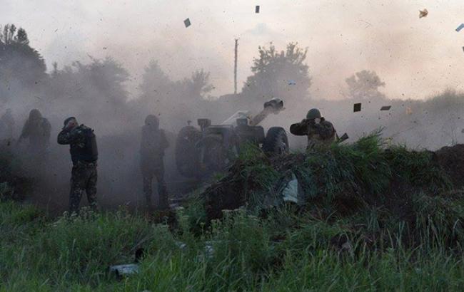 В зоне АТО за сутки погибли 3 украинских военных, 15 ранены, - СНБО