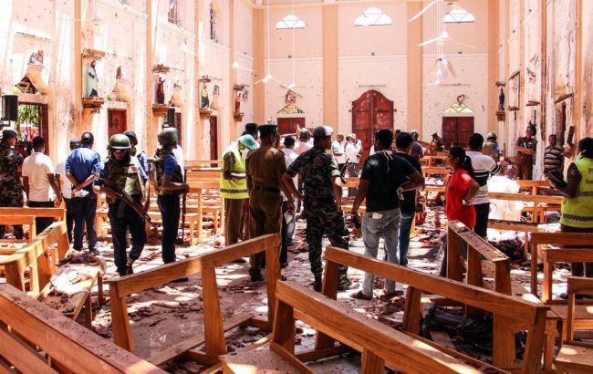 На Шрі-Ланці проводять рейд проти підозрюваного у скоєнні терактів угруповання